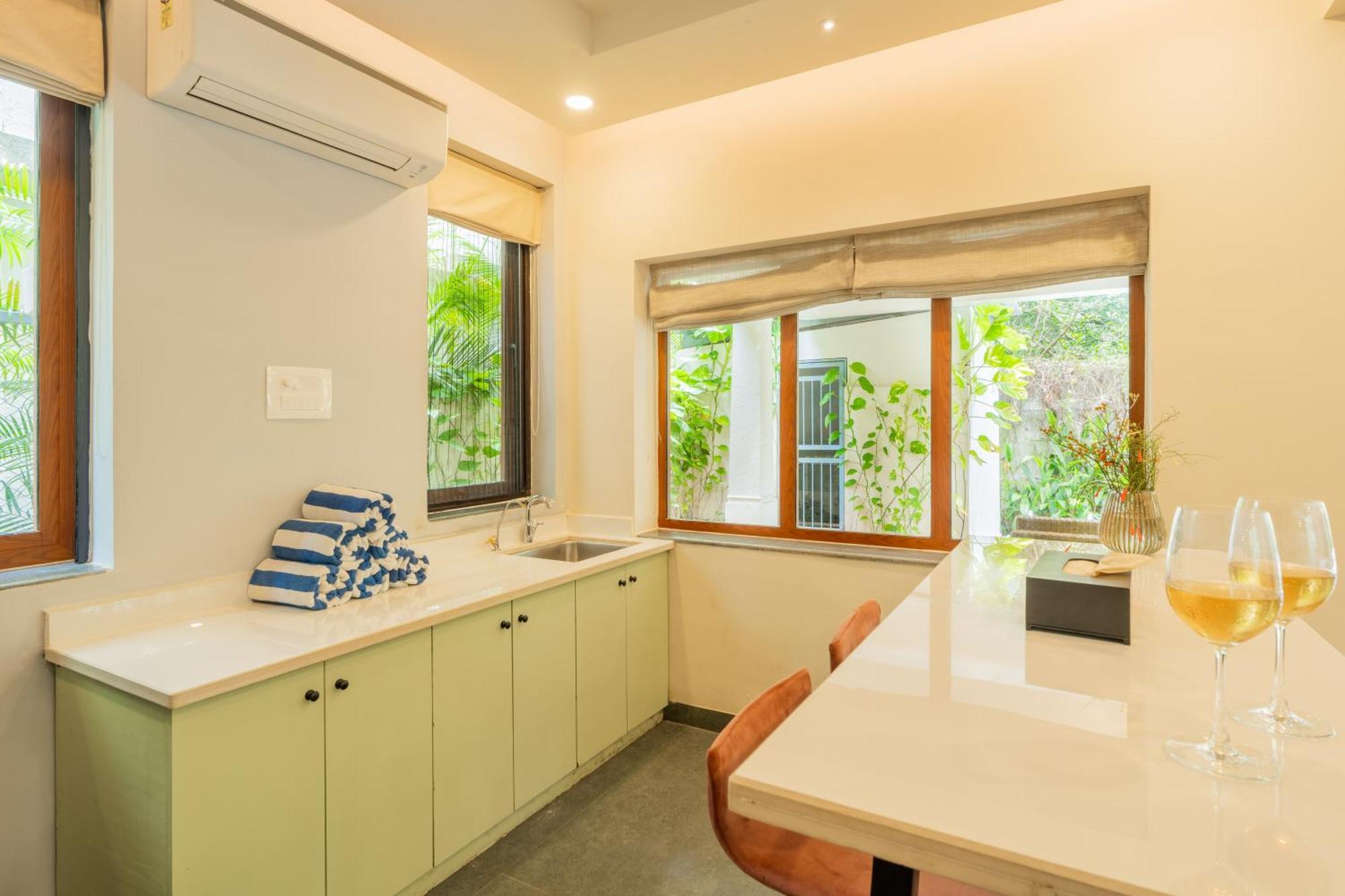 Elivaas 3 Bhk Pvt Pool & Bar - Villa Valerie Oxel Екстериор снимка